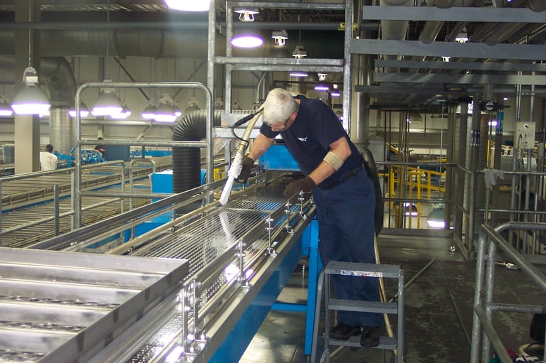 How a commercial bakery cleans faster without water